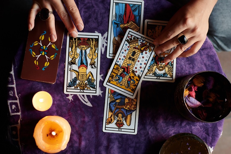 The Role of Intuition in an Accurate Tarot Reading