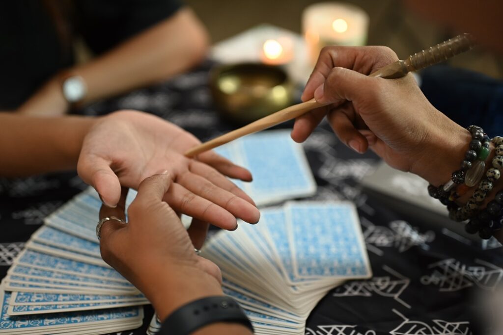 Unveiling the Mysteries of Tarot Card Meanings