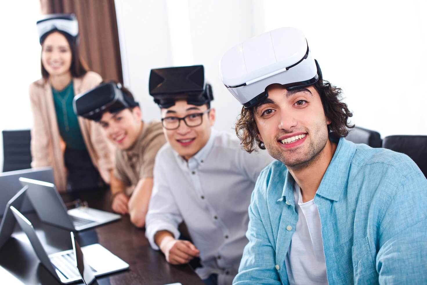 Transforming Business with Virtual Reality Solutions